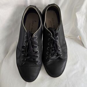 Women’s Size 8.5 Cole Haan Black Leather Lace Up Sneaker